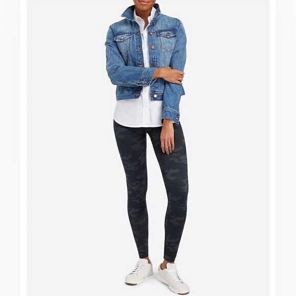 SPANX Look At Me Now Camo Leggings - Picture 1 of 11